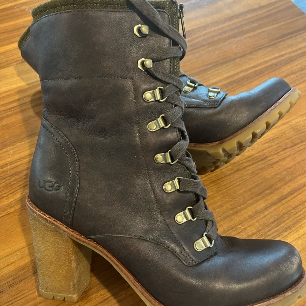 GUC Ugg Fabrice Brown Boots olive green wool  sz 11 - Picture 2 of 4